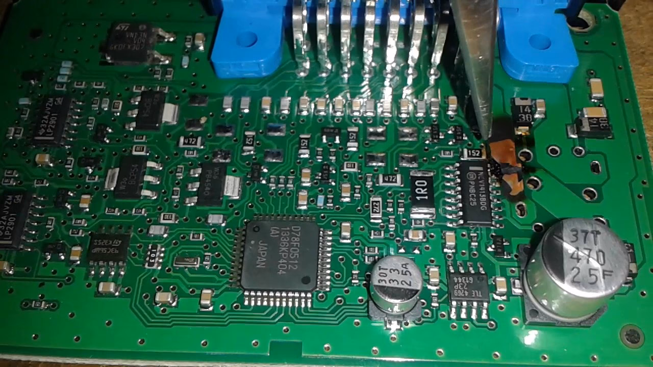 ¿Dónde está ubicado el inmovilizador?