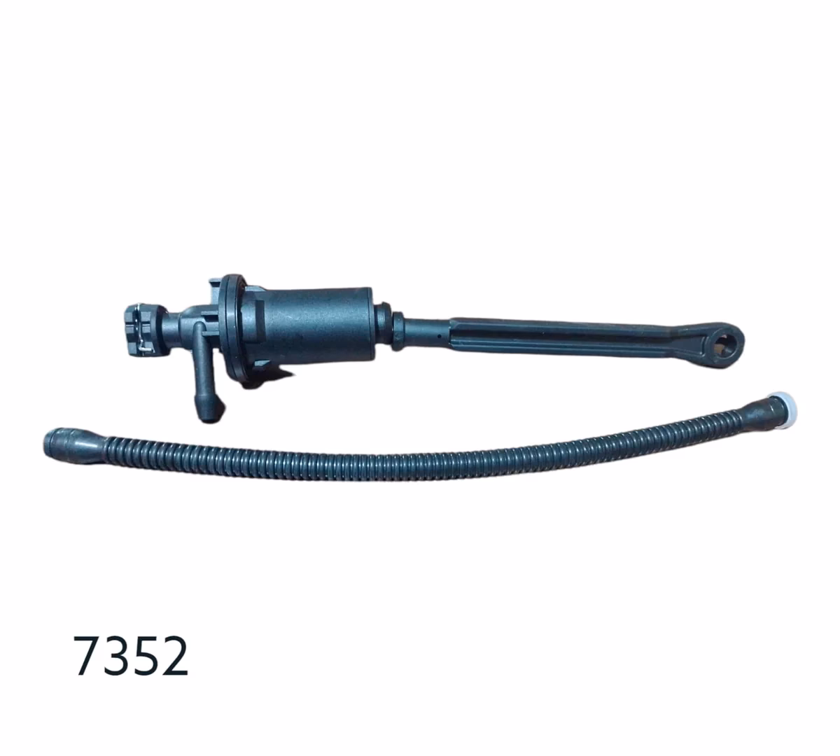 ¿Cuánto cuesta cambiar un embrague en un Renault Trafic?