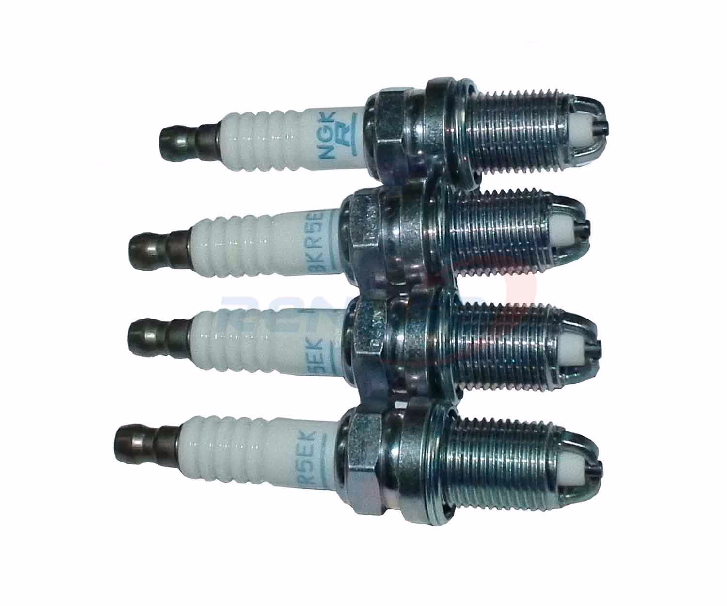 ¿Con qué frecuencia debo cambiar las bujías de mi Sandero?