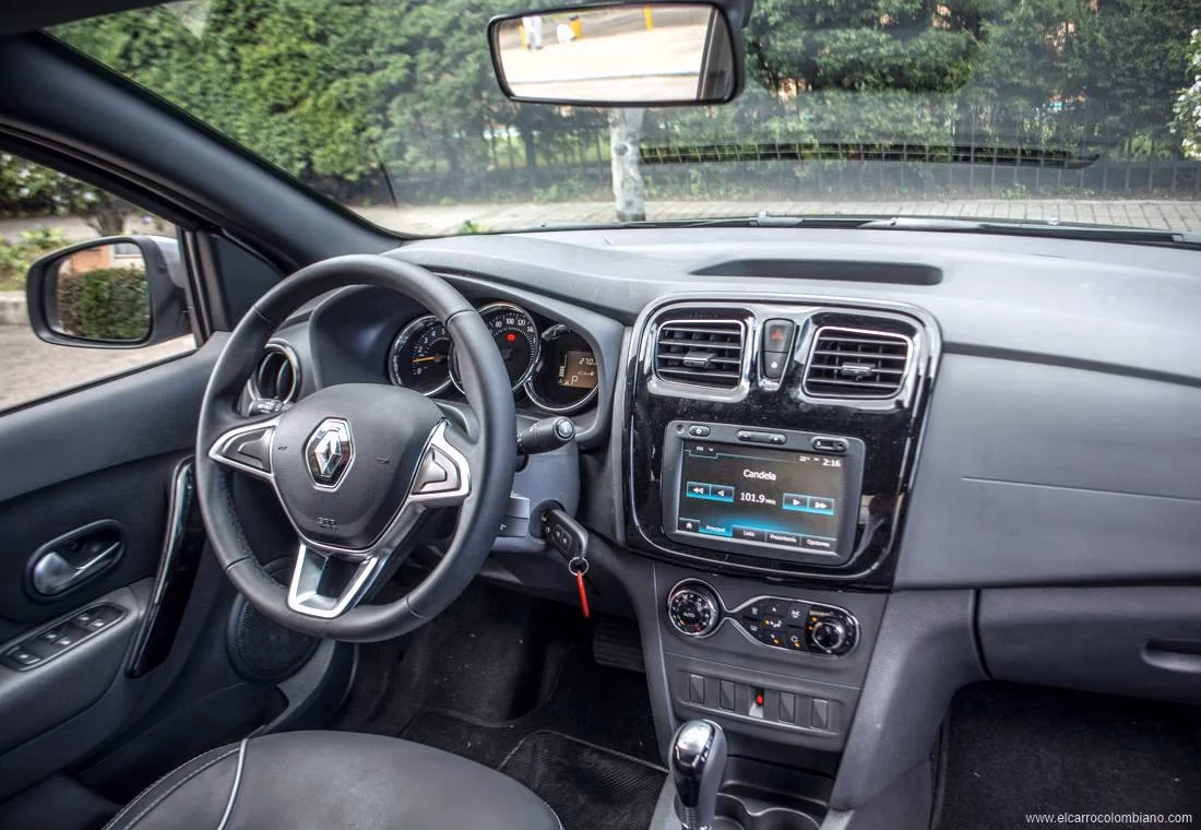 ¿Qué tipo de aceite lleva la transmisión automática de un Renault Logan?