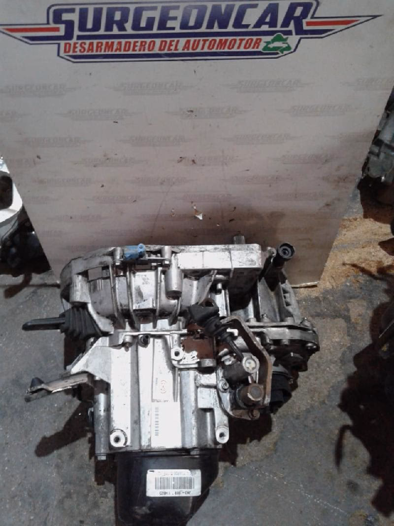 ¿Qué tipo de aceite lleva la caja del Renault Logan?