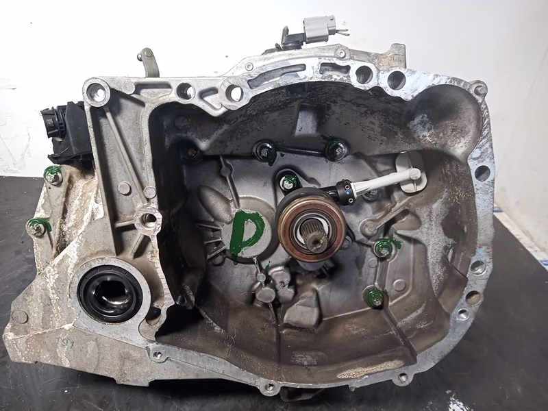 ¿Cuánto cuesta cambiar la caja de cambios de un auto?