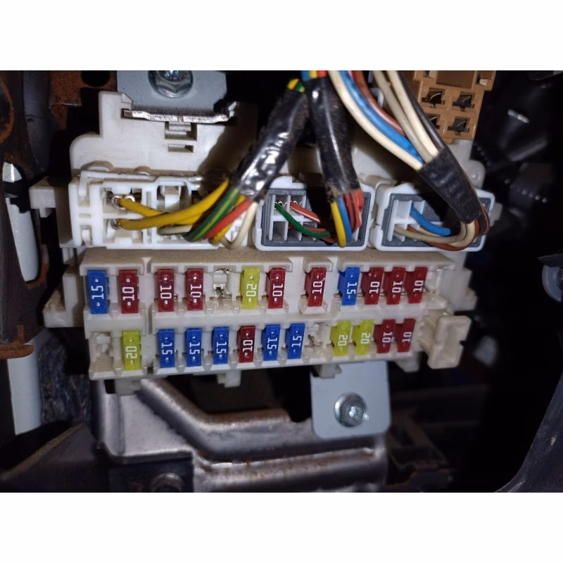 ¿Qué caja tiene la Koleos?