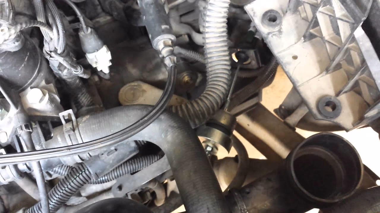 ¿Cuánto cuesta reparar un cable de embrague?