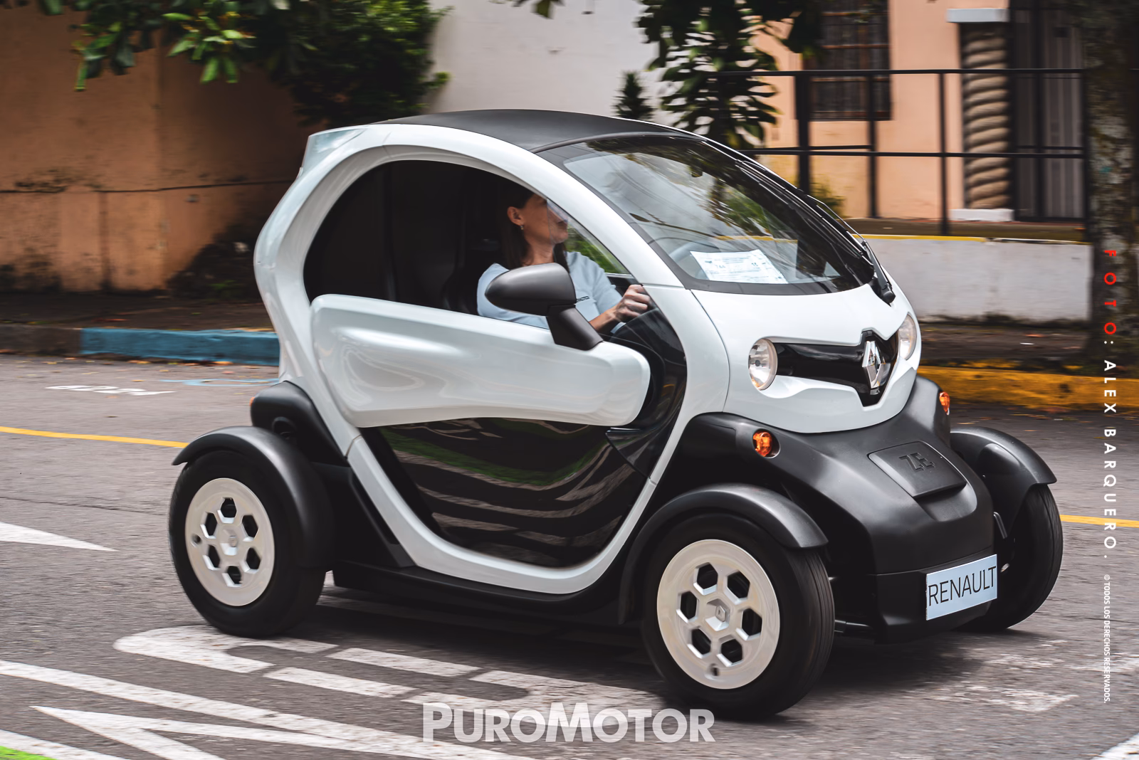 ¿Cómo se llama el carro eléctrico de Renault?