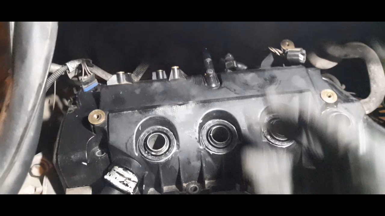 ¿Cuáles son los síntomas de una fuga de aceite por el cárter?