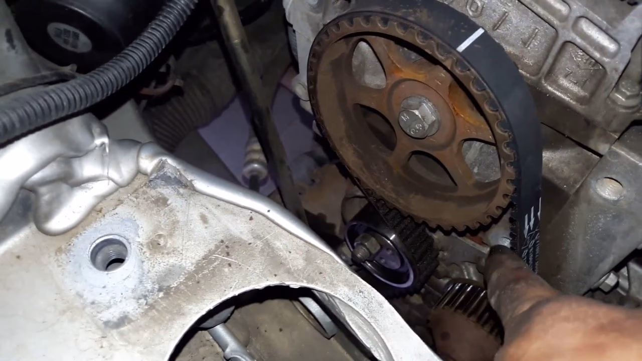 ¿Cómo saber si hay que cambiar la correa de los tiempos?