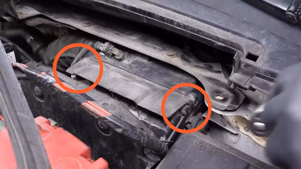 ¿Qué le pasa al motor si el filtro de aire está sucio?