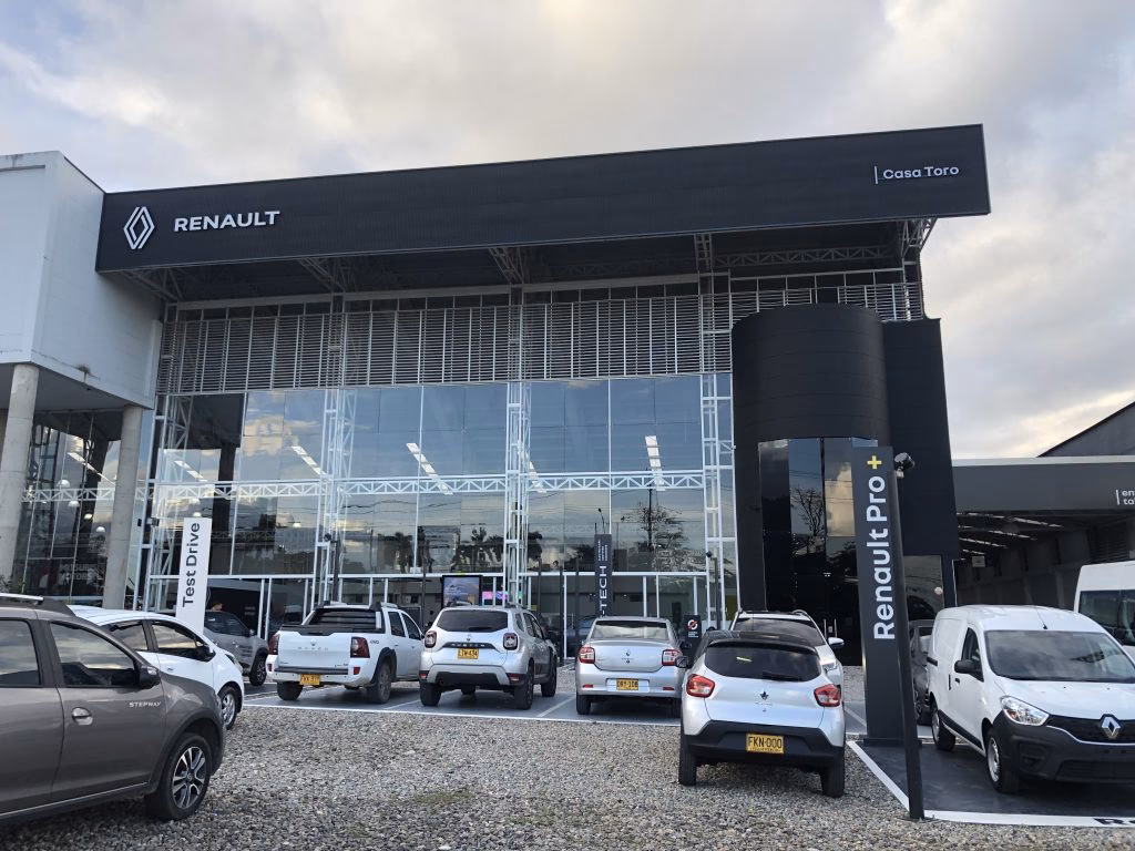 ¿Qué marcas maneja Casa Toro?