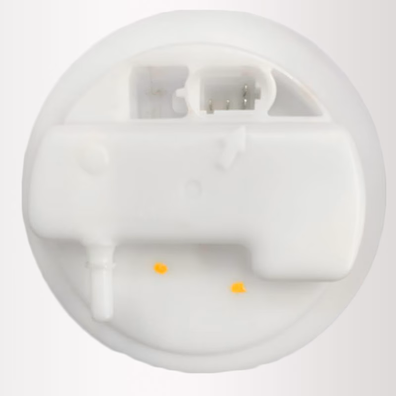 ¿Dónde se encuentra el interruptor de la bomba de gasolina?