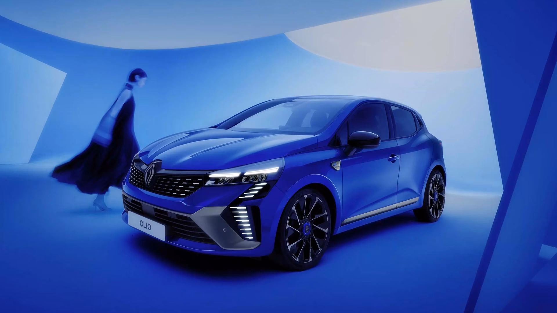 ¿Cuál es el precio de la Renault Clio E-Tech full hybrid?