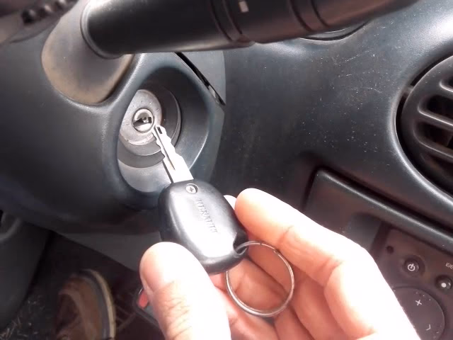 ¿Cómo puedo desactivar el inmovilizador electrónico?