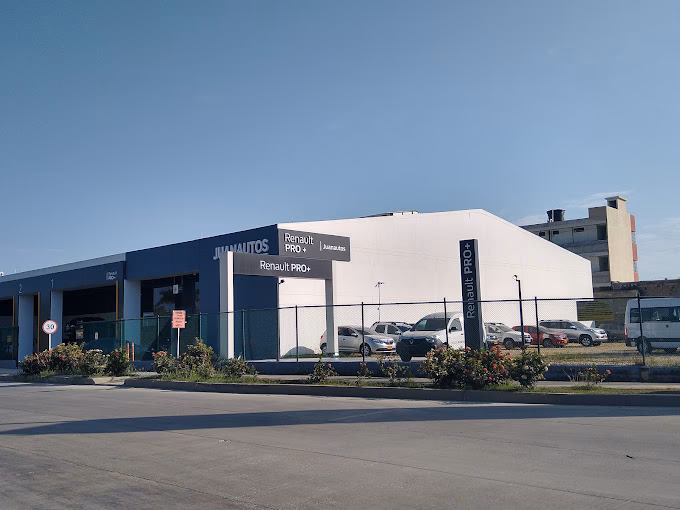 ¿Cuándo salió el primer Renault 4 en Colombia?