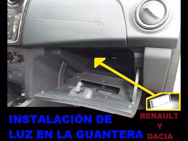 ¿Qué hay detrás de la guantera del carro?