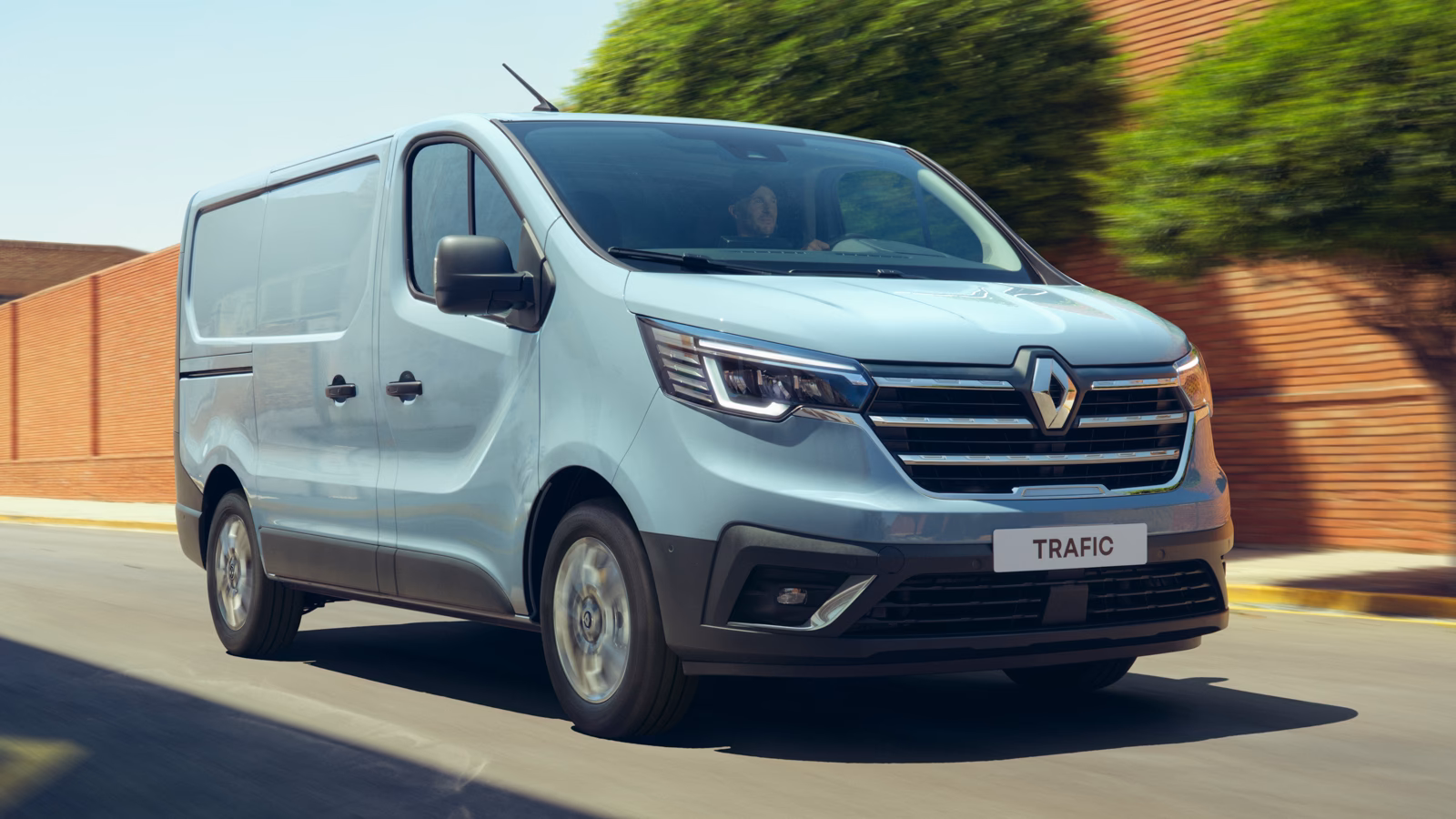 ¿Cuánto cuesta una Renault Trafic nueva?