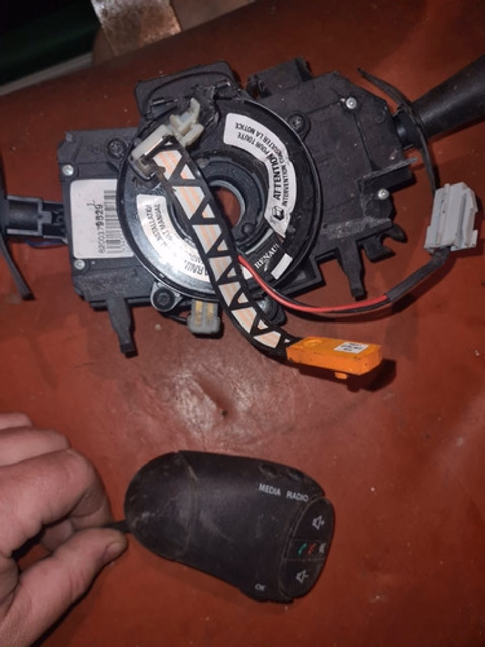 ¿Qué es un mando de velocidad satelital?