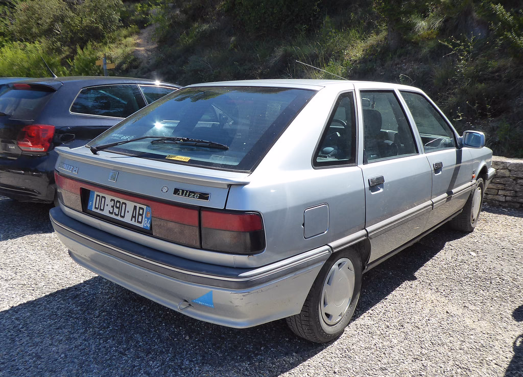 ¿Cuál es el precio de un Renault Symbol 2006 usado?