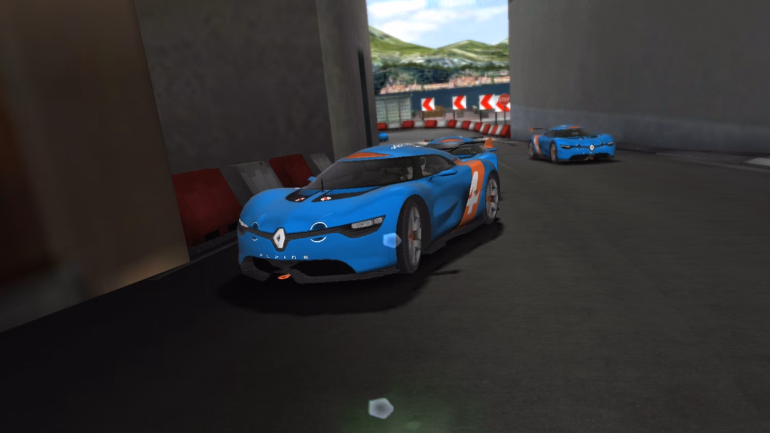 ¿Quién fabrica la marca Alpine?