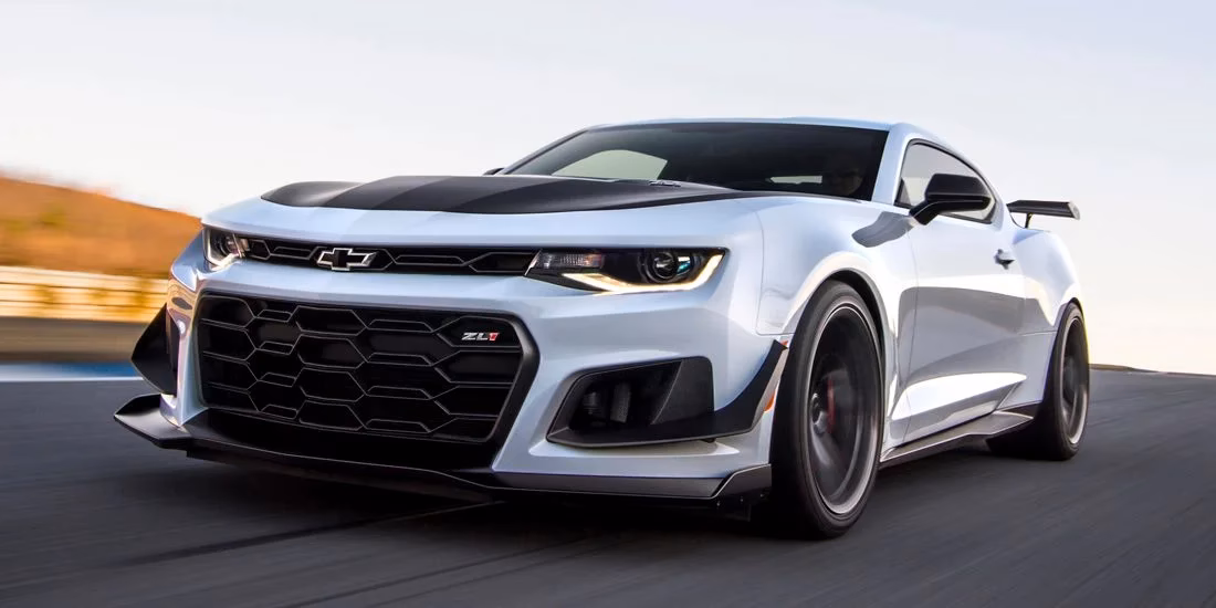 ¿Qué precio tiene el carro Camaro?