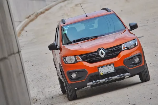 ¿Cuál es el precio del Renault Espace 2025?