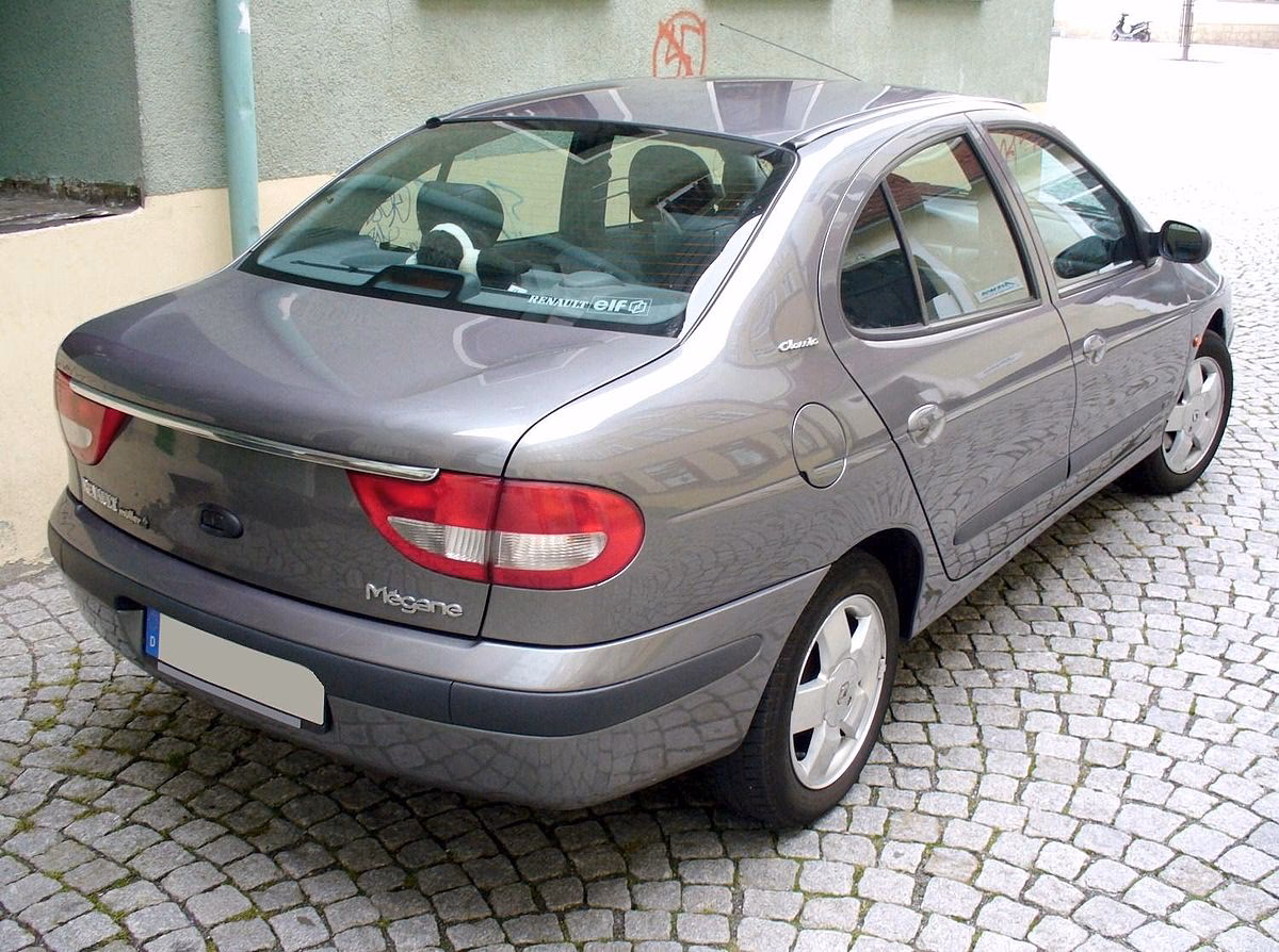 ¿Cuánto cuesta un Renault Mégane 2003?
