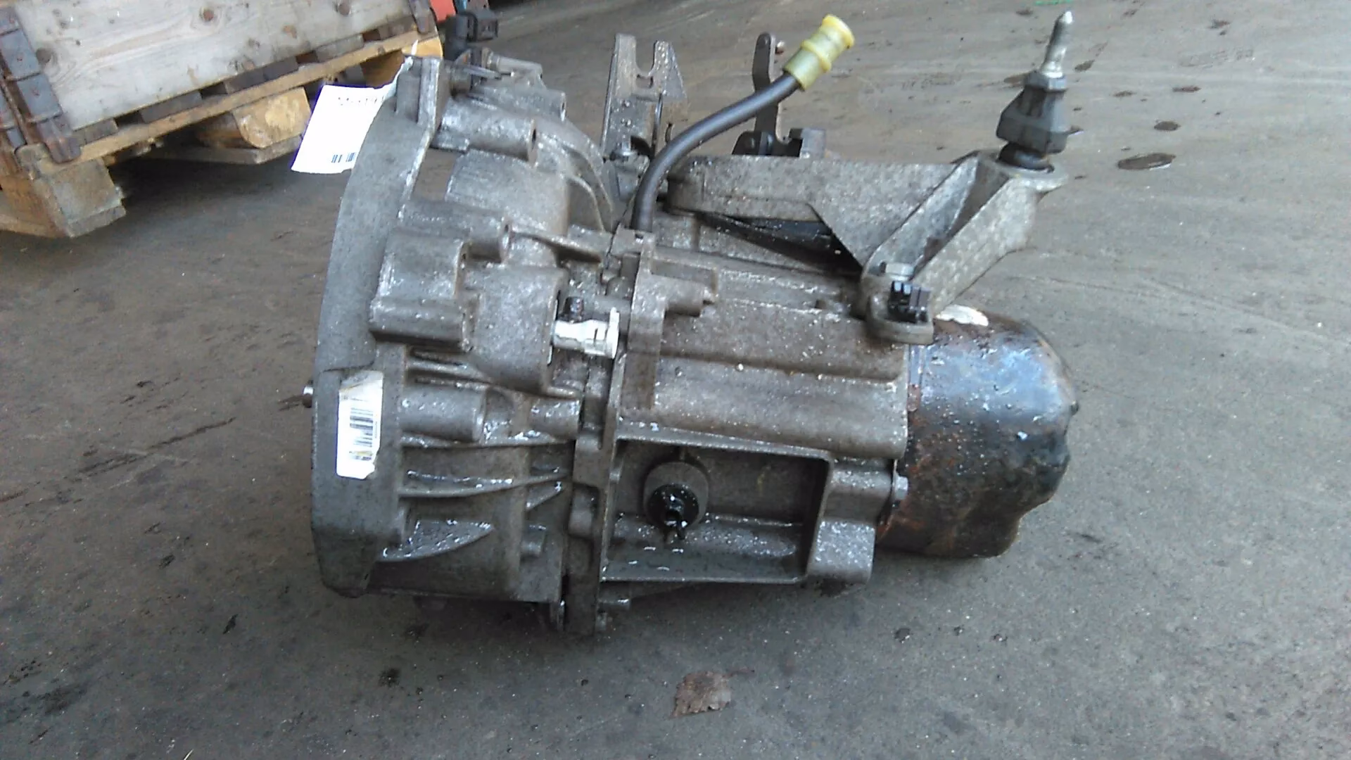 How many gears does a Renault Scenic have?