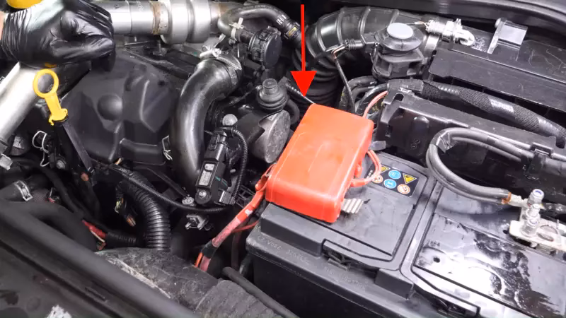 ¿Cómo funciona el sistema de refrigeración del motor?