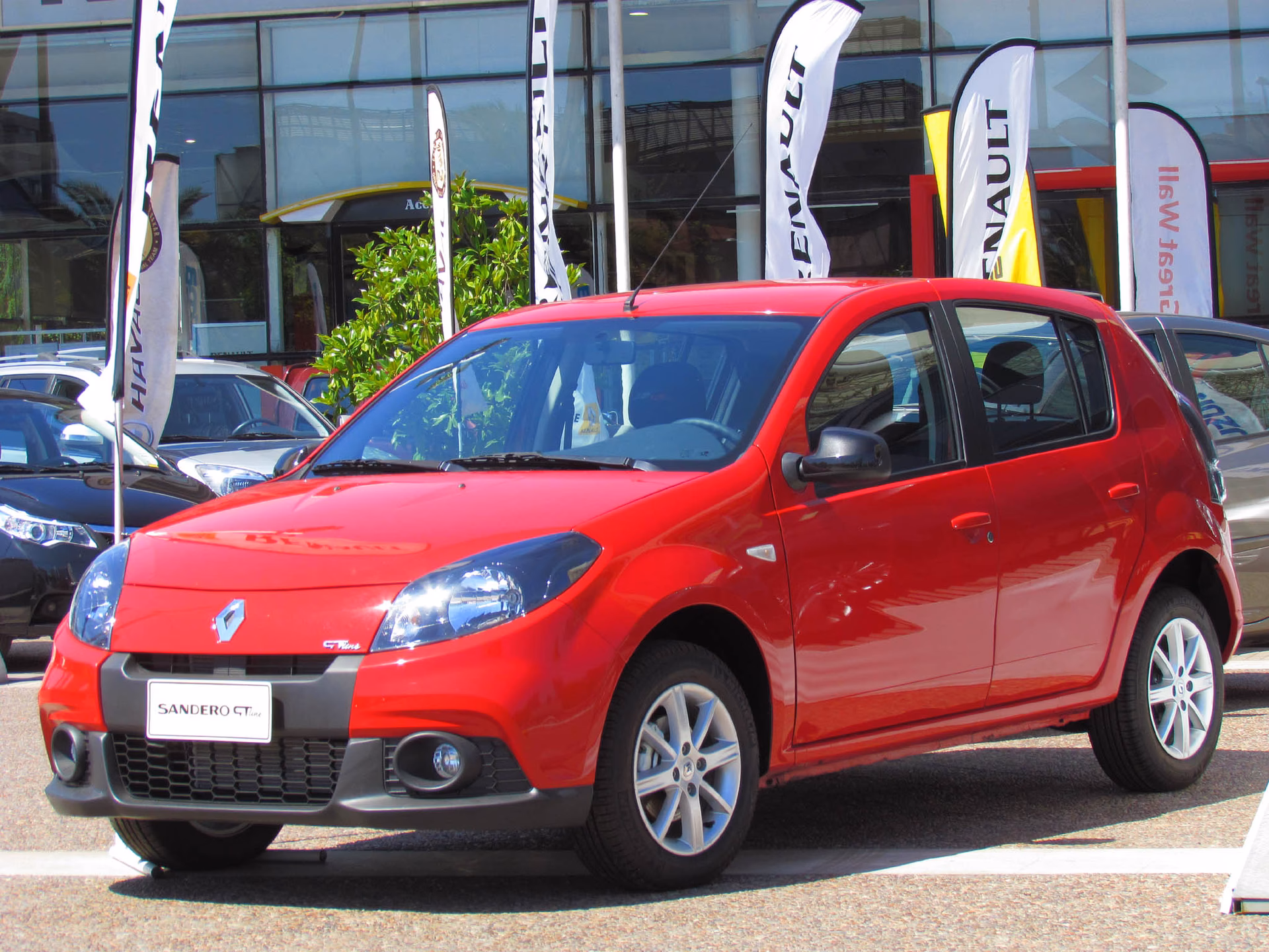 ¿El Dacia Sandero tiene dirección asistida?